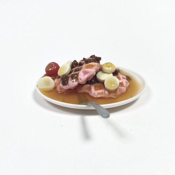 Completed Miniverse Make it Mini Food Tiramisu Ice Cream Sundae Waffles Finished - Picture 7 of 16